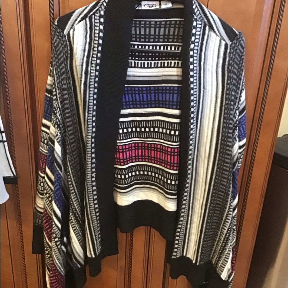 Cato‘s sz small sweater top stripe colorful pattern ladies swag shrugs black EUC